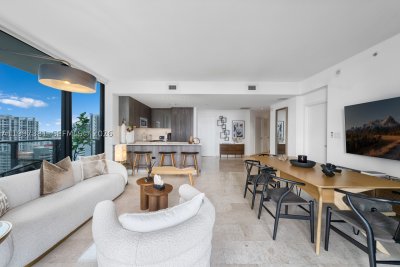 Aluguel de apartamento no Brickell City Centre Rise 1401