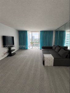 Comprar apartamento en Hallmark of Hollywood 1623