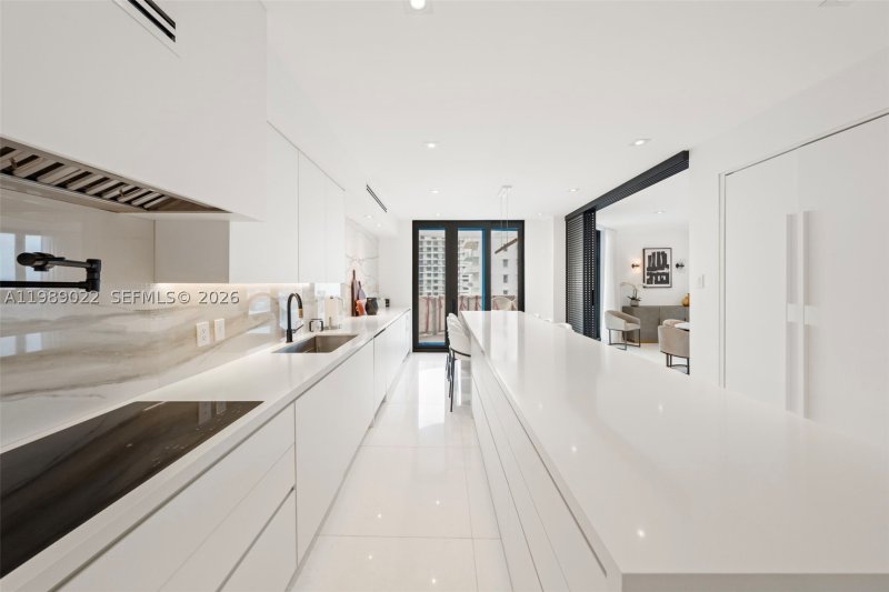 Condo for sale at Bal Harbour Tower Condo 11J