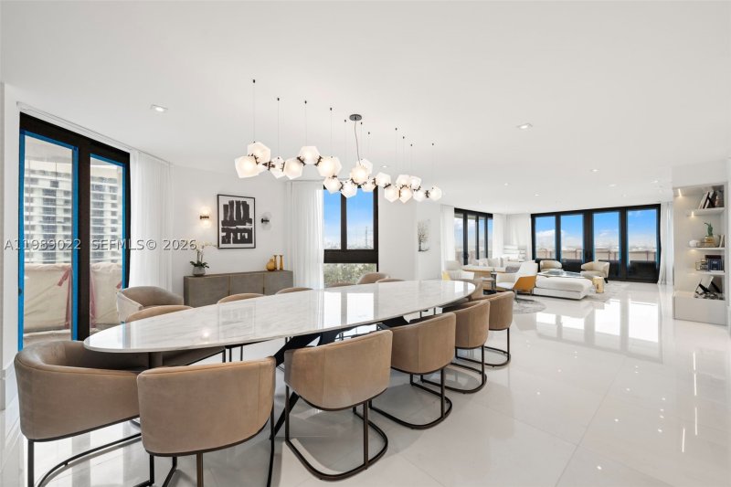 Condo for sale at Bal Harbour Tower Condo 11J