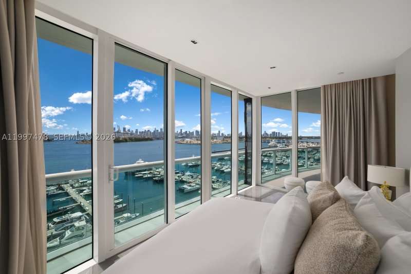 Condo for sale at Murano at Portofino 901