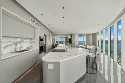 Murano at Portofino Apt #901