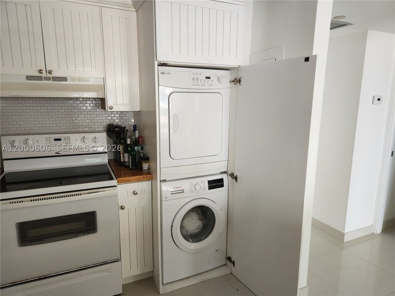 Alquiler de apartamento en Brickell Place III A1207