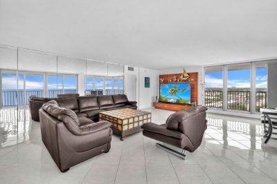 Aluguel de apartamento no Plaza South 14f