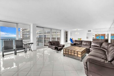 Aluguel de apartamento no Plaza South 14f