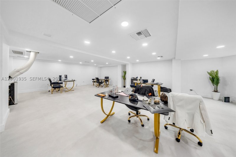 Comprar apartamento en Carriage House Miami Beach CU-9