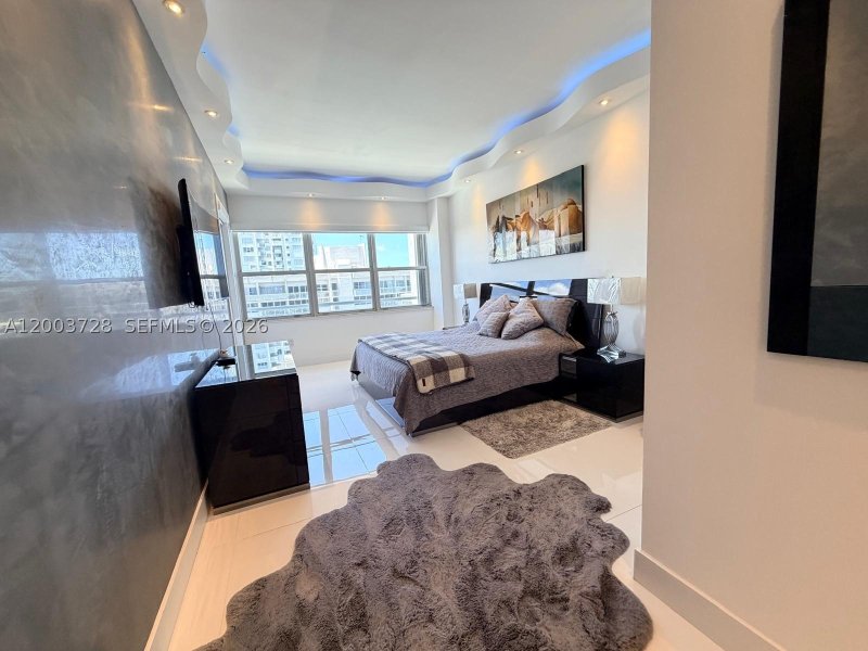 Condo for sale at Del Prado South Tower PH01
