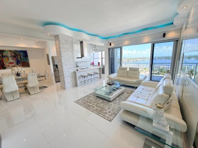 Comprar apartamento en Del Prado South Tower PH01