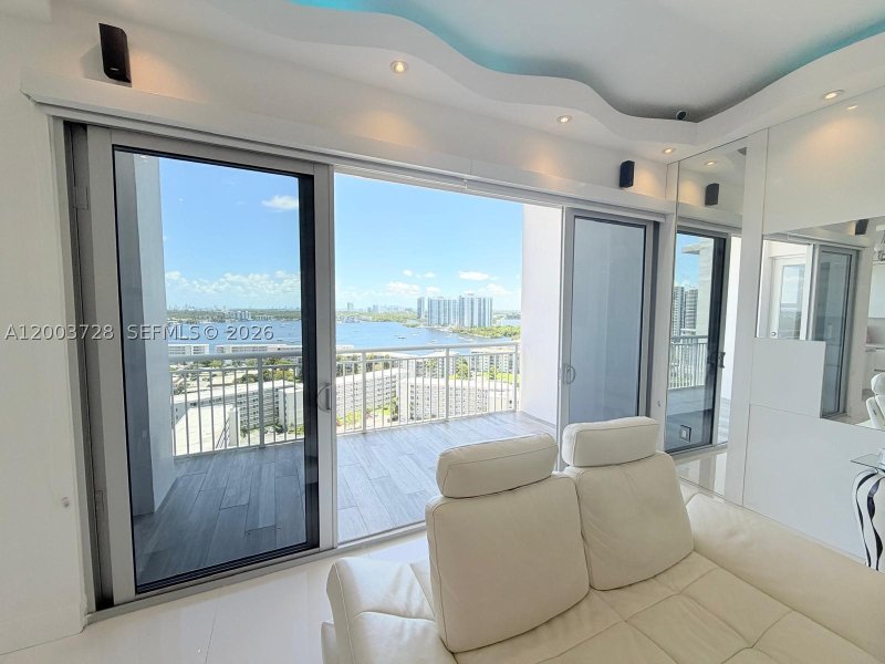 Condo for sale at Del Prado South Tower PH01