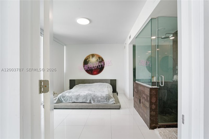 Condo for sale at Ten Museum Park 1905