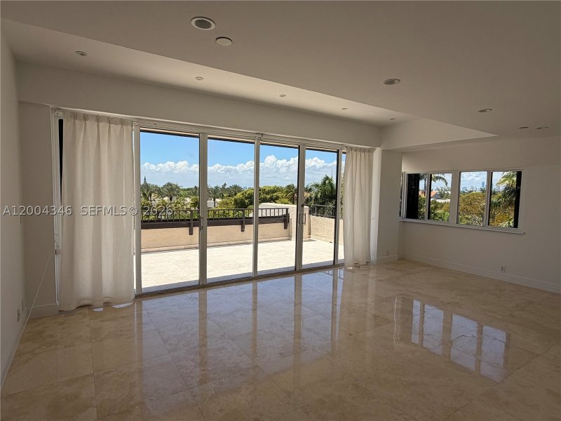 Apartment for rent at Key Colony III Emerald Bay 444