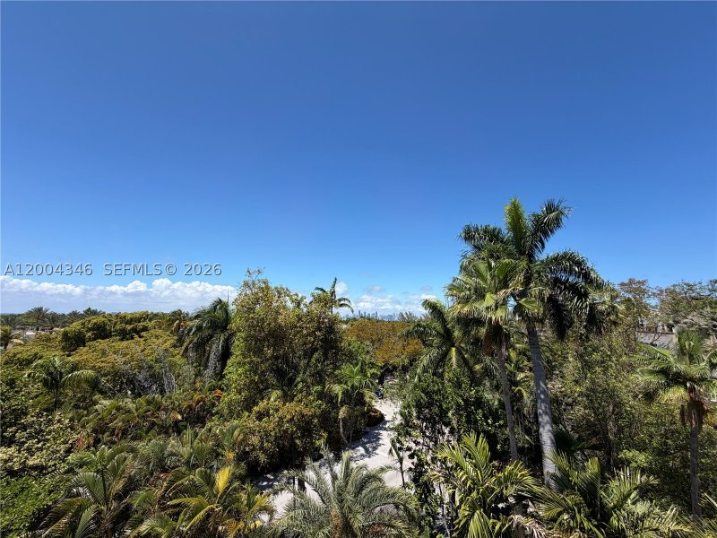 Apartment for rent at Key Colony III Emerald Bay 444