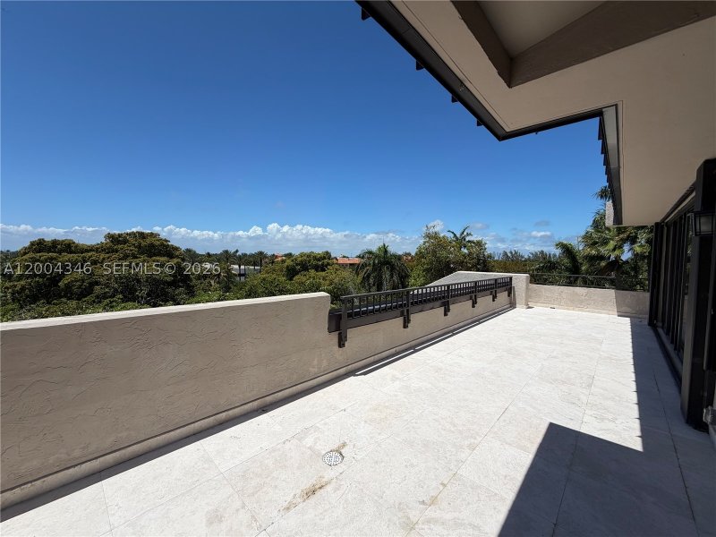 Apartment for rent at Key Colony III Emerald Bay 444