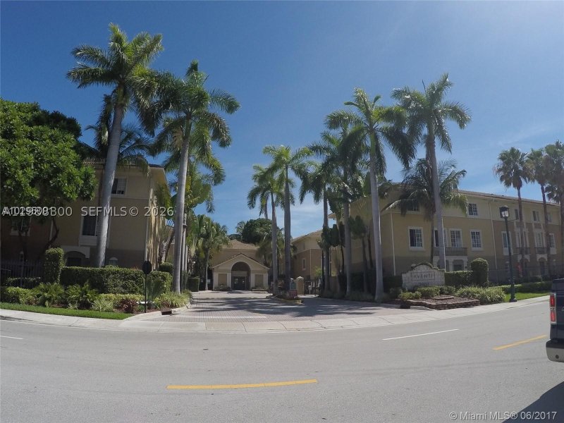Apartment for rent at Aventi at Aventura 1202