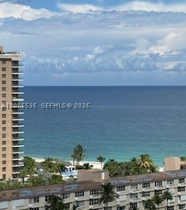Aluguel de apartamento no The Hemispheres 21P
