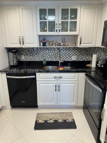 Apartment for rent at The Hemispheres 21P