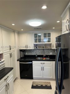Aluguel de apartamento no The Hemispheres 21P