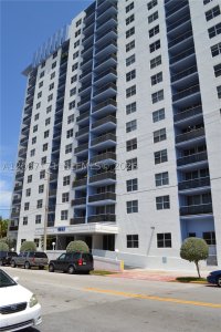401 Blu Apt #1013