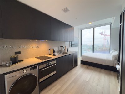 Aluguel de apartamento no E11EVEN Hotel & Residences 3012A