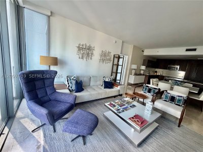 Aluguel de apartamento no Brickell City Centre Rise 1109