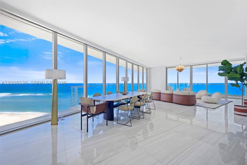 Alquiler de apartamento en Residences by Armani / Casa 700