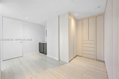 Alquiler de apartamento en Residences by Armani / Casa 700