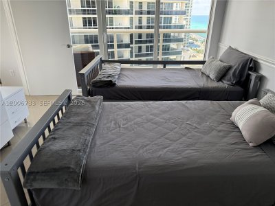 Aluguel de apartamento no Beach Club Two 1708
