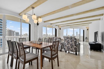 Comprar apartamento no 3000 Williams Island 2305