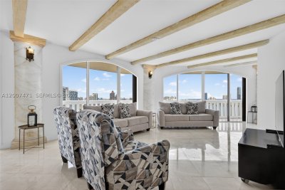 Comprar apartamento no 3000 Williams Island 2305