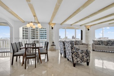 Comprar apartamento no 3000 Williams Island 2305