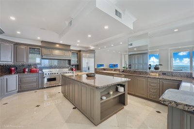 Comprar apartamento en Ritz Carlton Coconut Grove 2202