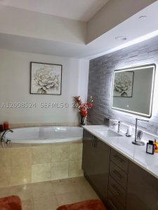 Aluguel de apartamento no Beach Club Two 3910