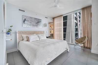 Comprar apartamento no Ten Museum Park 3607