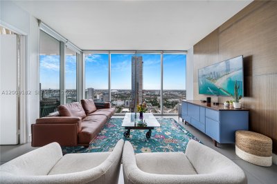 Comprar apartamento no Ten Museum Park 3607
