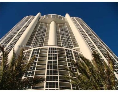 Trump Royale Apt #3505