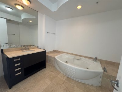 Aluguel de apartamento no Trump Royale 3505