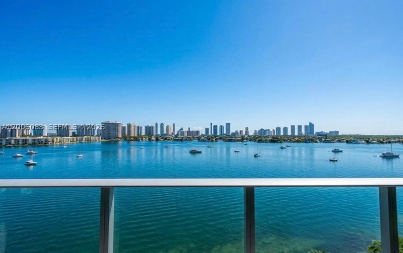 Comprar apartamento en Marina Palms Yacht Club 909