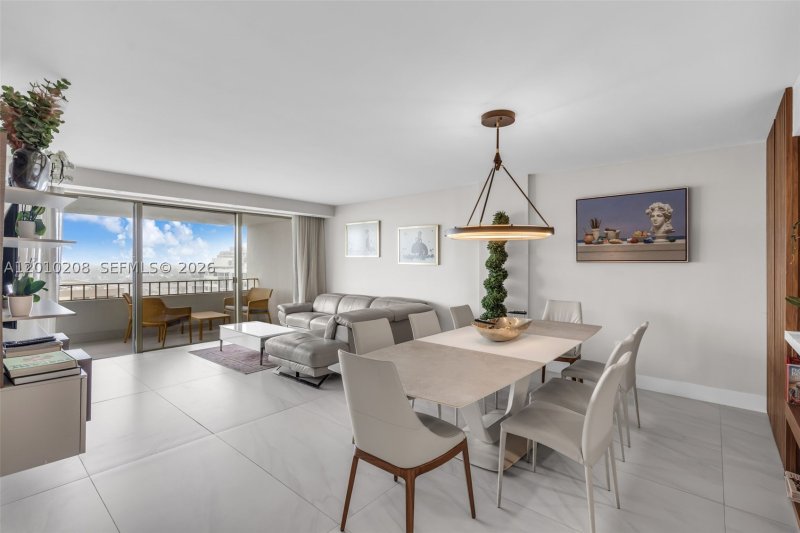 Apartment for rent at Commodore Club West 1105