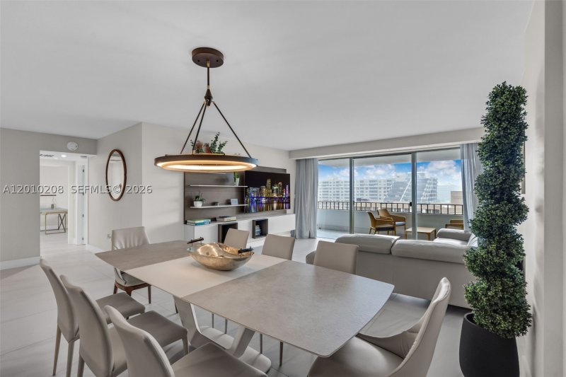 Apartment for rent at Commodore Club West 1105