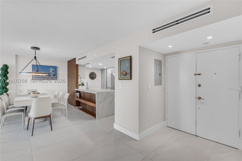 Apartment for rent at Commodore Club West 1105