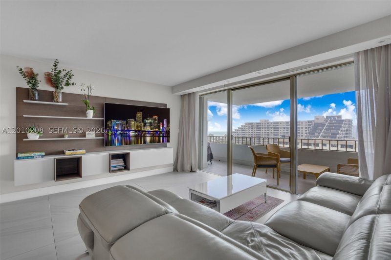 Apartment for rent at Commodore Club West 1105