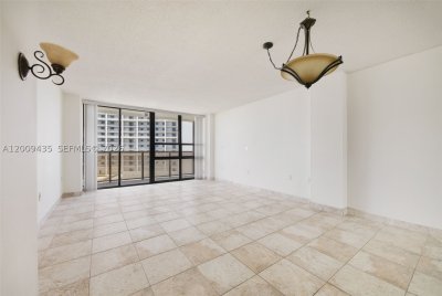 Comprar apartamento en Charter Club Condos 1109