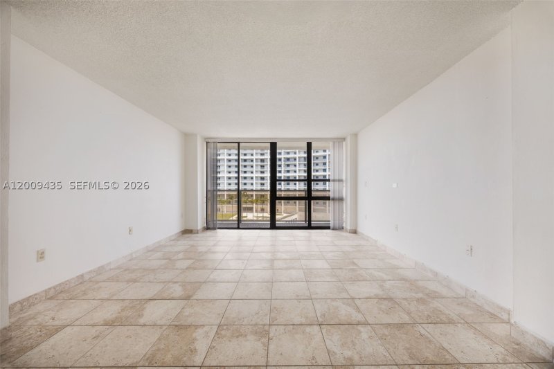Comprar apartamento en Charter Club Condos 1109