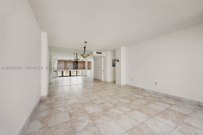 Comprar apartamento en Charter Club Condos 1109
