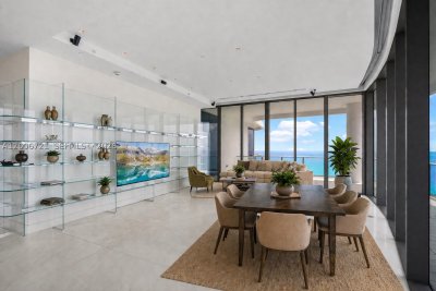 Comprar apartamento en Chateau Beach Residences 2302