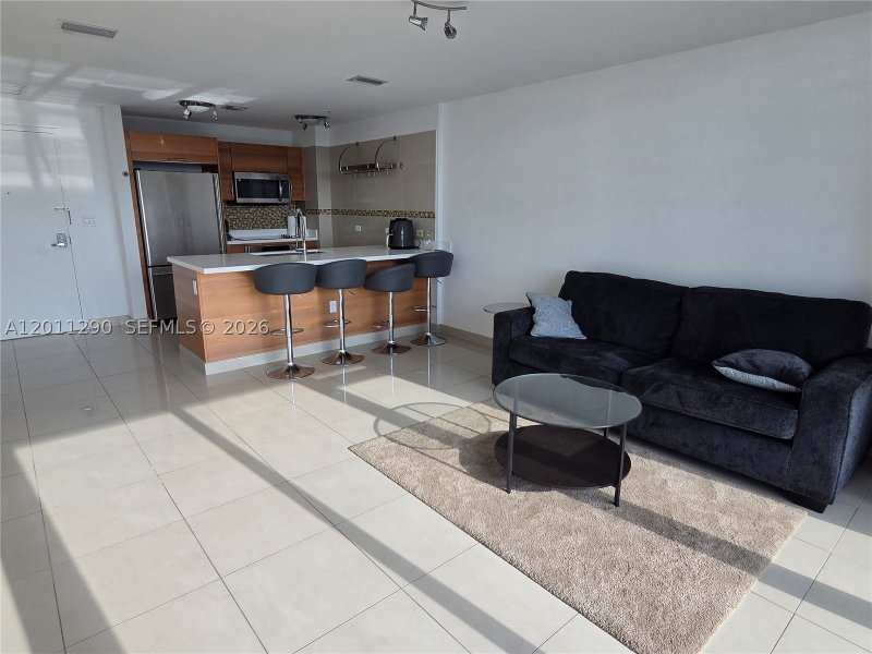 Comprar apartamento en Midtown Miami 4 H3005