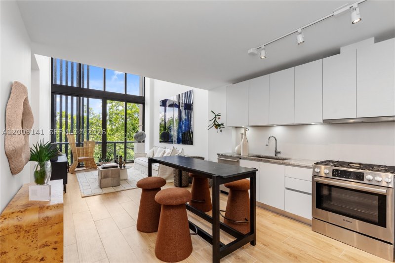 Condo for sale at Arbor Coconut Grove LPH3