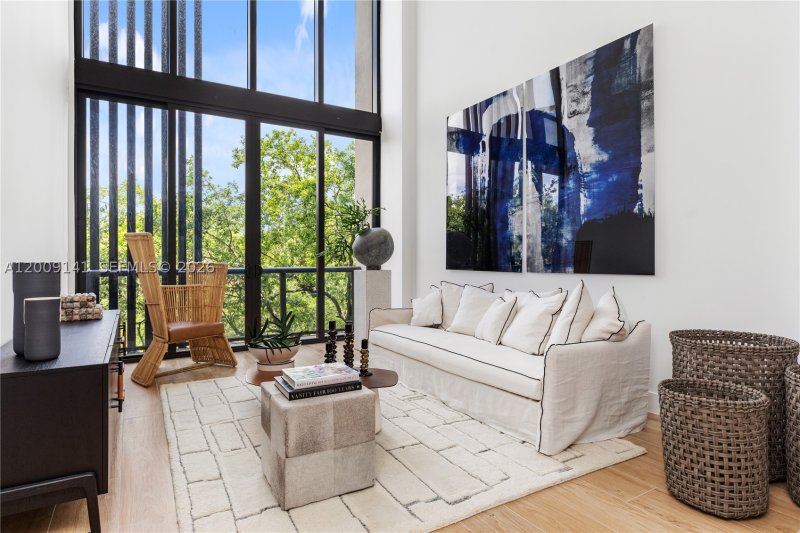 Condo for sale at Arbor Coconut Grove LPH3