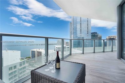 Alquiler de apartamento en Brickell House Condo 3402