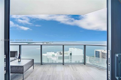 Alquiler de apartamento en Brickell House Condo 3402